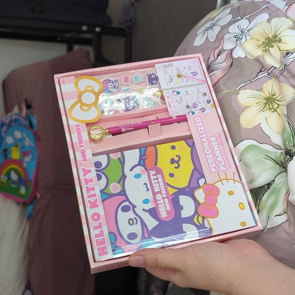 Hello Kitty and Friends, personalized planner including pen and stickers!